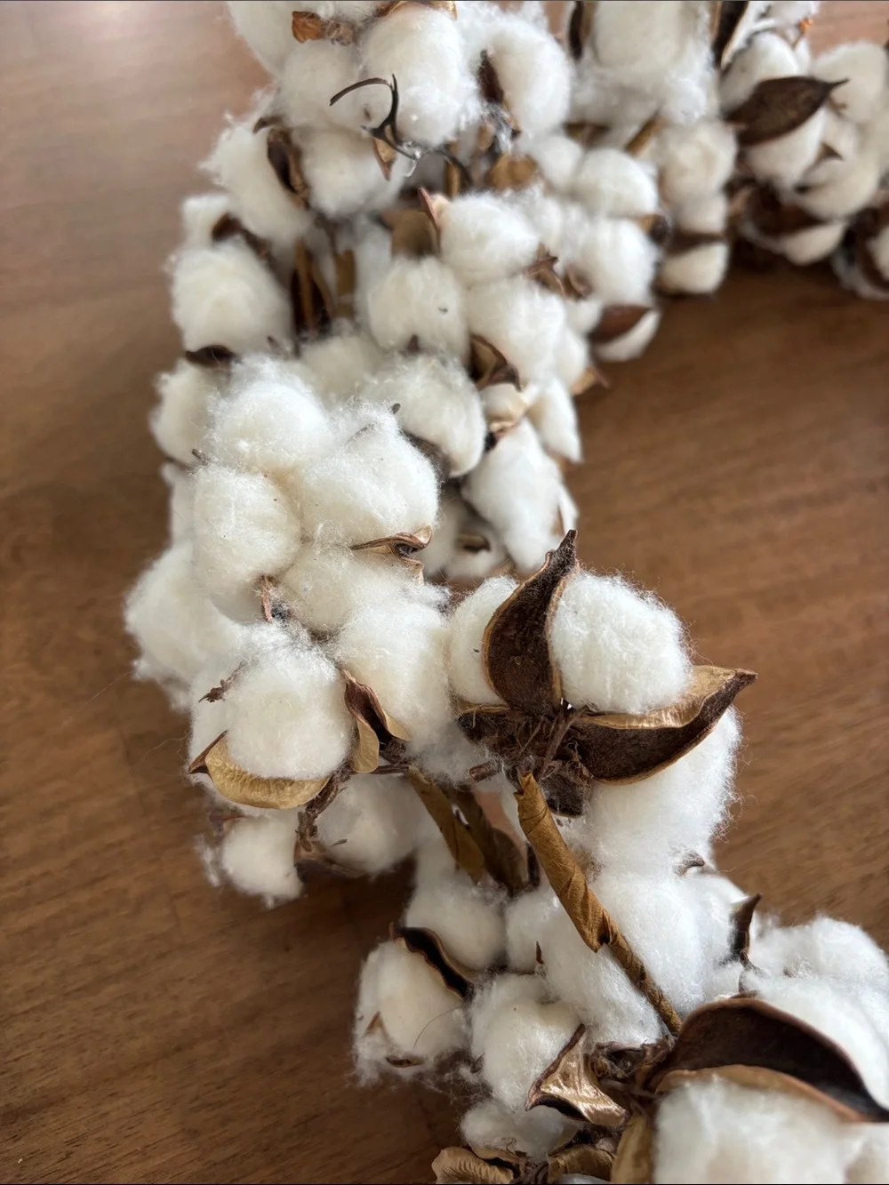 Cotton Boll Holiday Wreath - White
